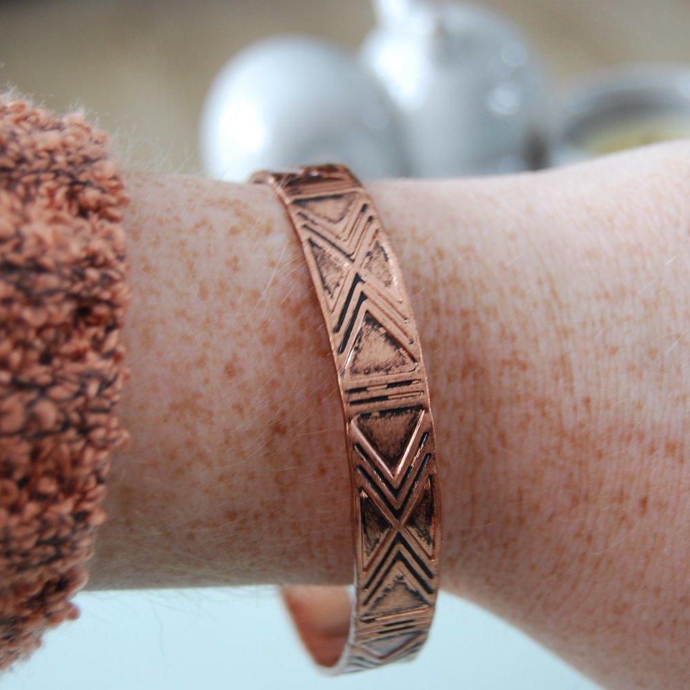 Aztec print copper colour bangle - Picture 3 of 3